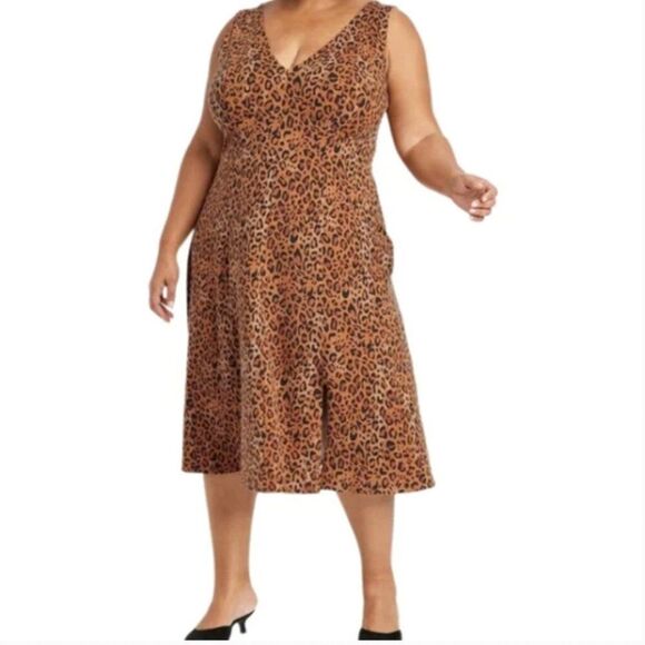 NWT Ava & Viv cheetah double v-neck sleeveless midi dress - Picture 1 of 8